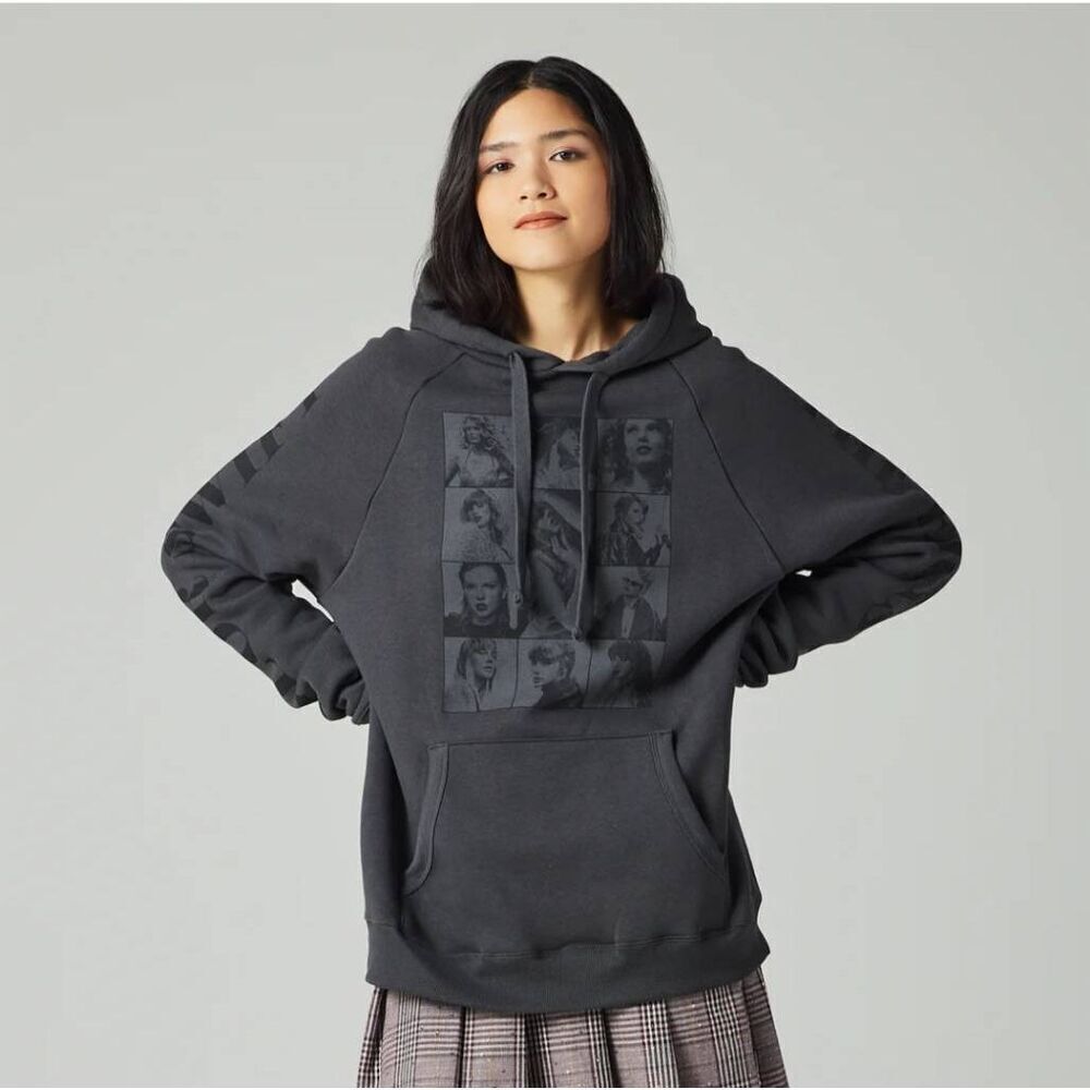 Taylor Swift The Eras Tour US Dates Pullover Hoodie Size XL NWOT